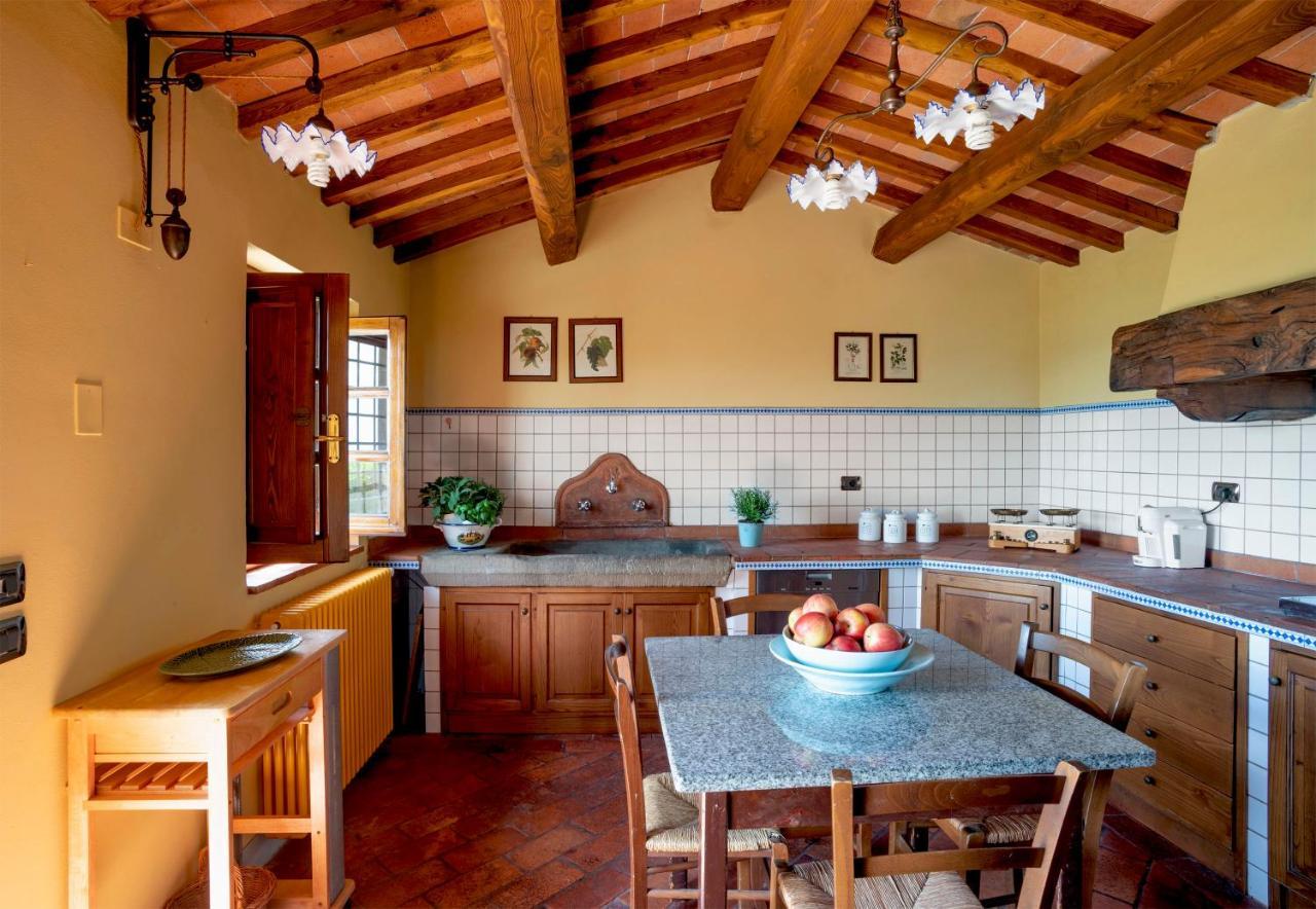 Casa Loretta, Your Luxurious Getaway With Stunning Views Nievole Exterior photo