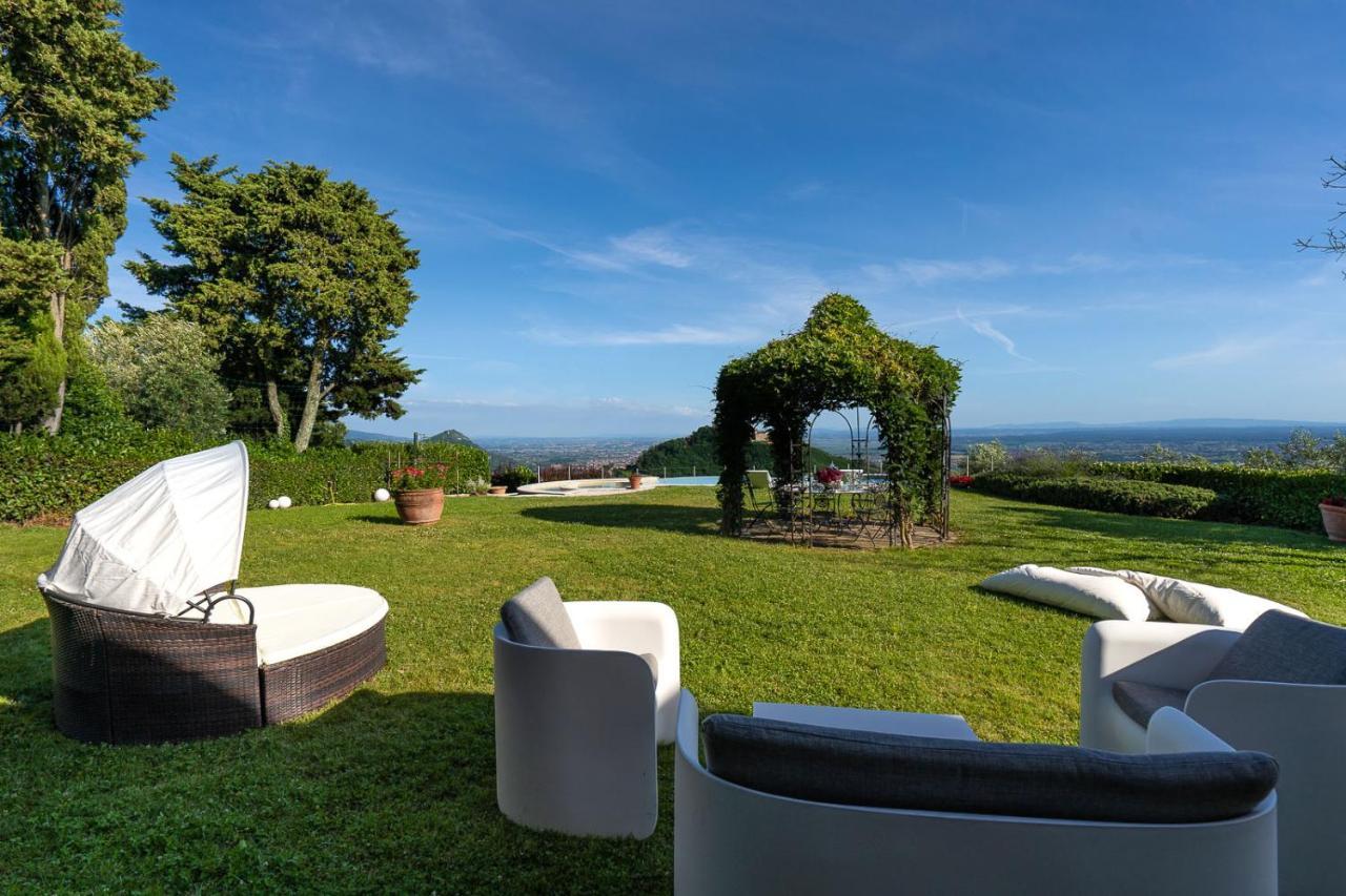 Casa Loretta, Your Luxurious Getaway With Stunning Views Nievole Exterior photo